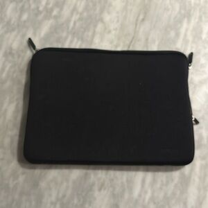 Incase soft case computer 13/14 inches
